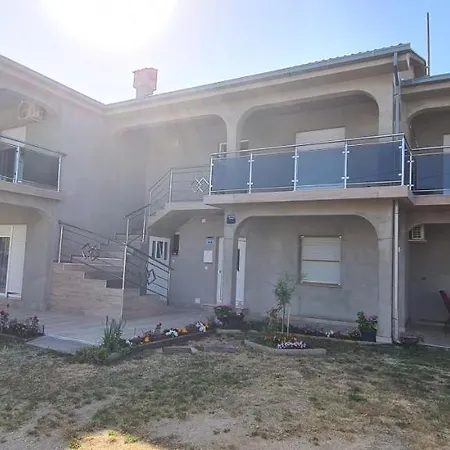 Peaceful Location For Perfect Vacation Vakantiehuis